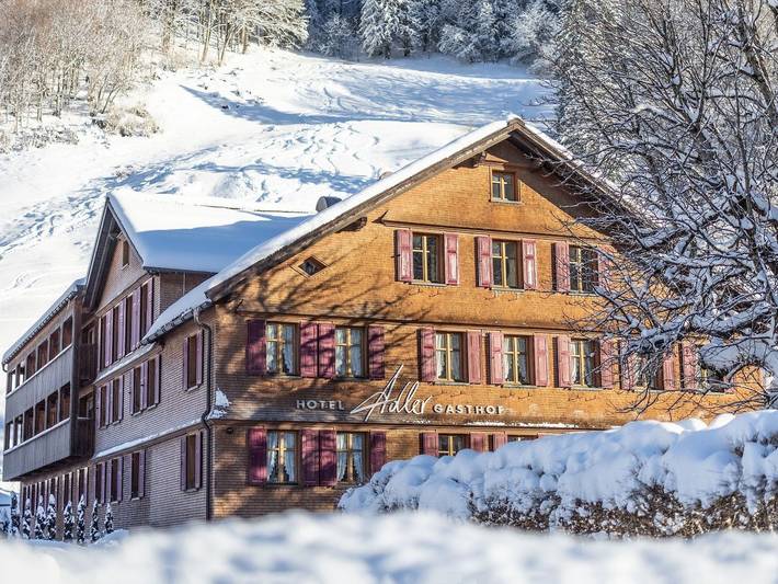 Hotel für 2 Personen, mit Balkon und Whirlpool sowie Garten und Pool in Schoppernau