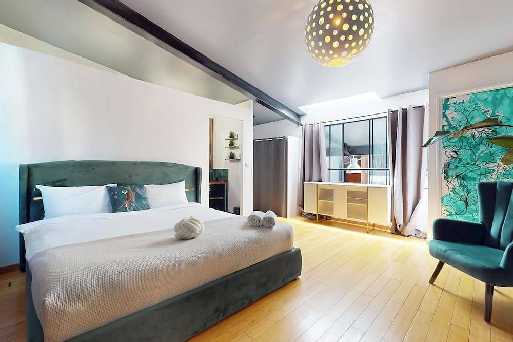 Loft Atelier Design Near Paris & La Défense in Suresnes, Hauts-de-Seine