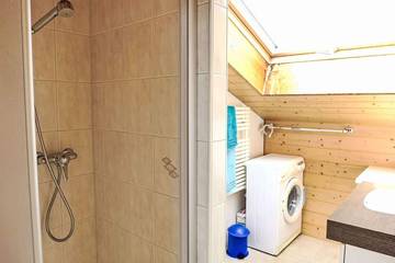 Villa for 4 Guests in Frutigen, Western Alps, Picture 4