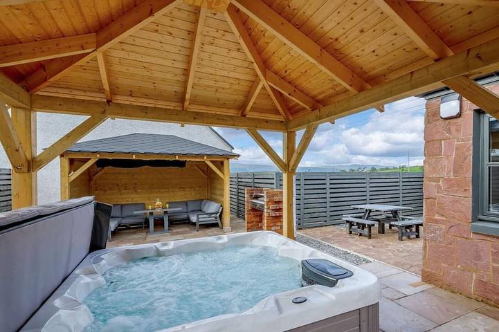 Ferienhaus für 6 Personen, mit Whirlpool und Garten, mit Haustier - 1