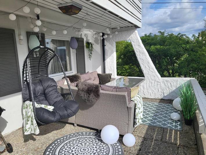 Ferienwohnung für 8 Personen, mit Terrasse und Garten sowie Ausblick