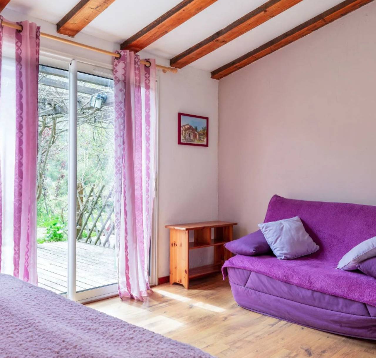 Alojamiento y desayuno 'Ancolie' con terraza privada, jardín compartido y Wi-Fi in L'Épine (Provence-Alpes-Côte d'Azur), Gap region
