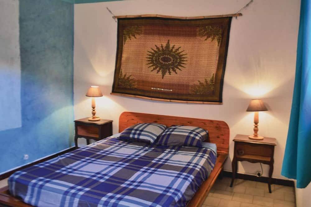 Ganze Wohnung, Schöne Ferienwohnung in Serra di Ferro mit Wlan in Serra-di-Ferro, Ajaccio und Umgebung