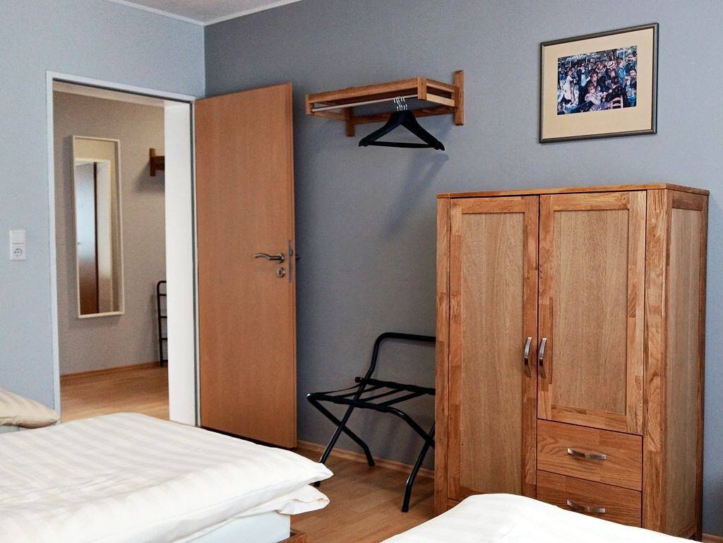 Ganze Wohnung, Ferienwohnung 'Abendsonne Obergeschoss Mit Balkon' mit Wlan in Wallersheim, Koblenz