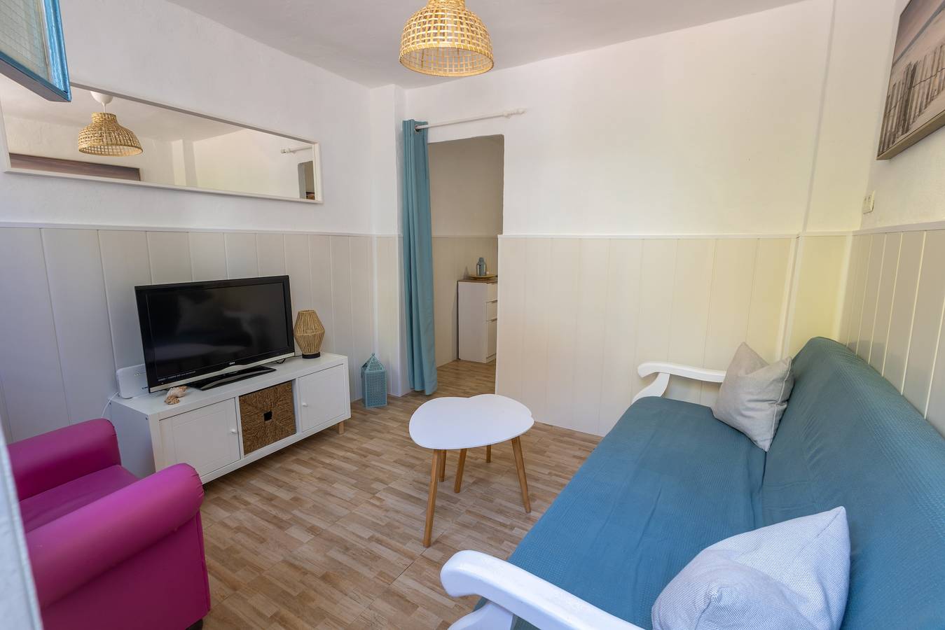 Casa vacacional 'La Casita de la Abuela Málaga' con vistas al mar, Wi-Fi y aire acondicionado in Málaga (Este), Málaga