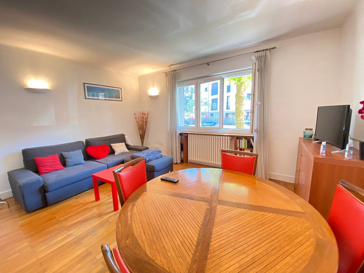 Appartamento intero, Comfortable apartment with parking and Wifi, 10 mins from city center in Annecy, Annecy (commune)