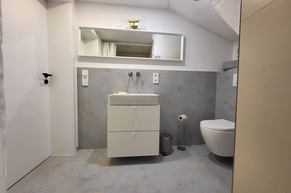 Ganze Wohnung, Neu saniertes Appartement in der historischen Stadt Nördlingen in Nördlingen, Bayerisch Schwaben