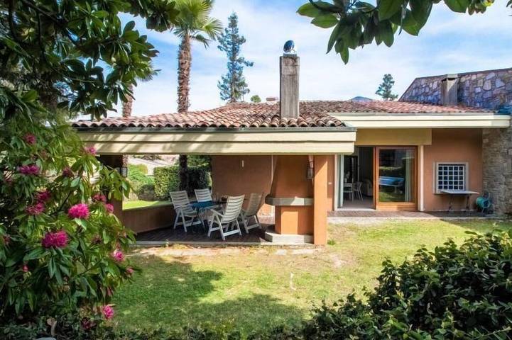 Ferienhaus für 6 Personen, mit Pool und Terrasse sowie Garten - 1