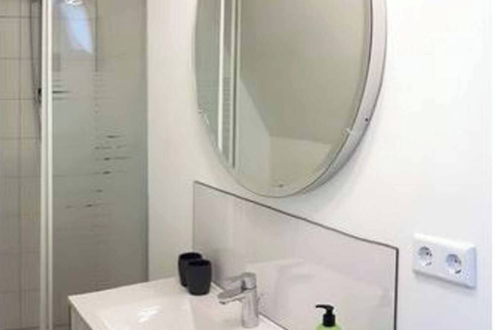 Ganze Wohnung, Großzügig geschnittenes 85qm Feriendomizil, Lounge Liege und Balkon, herrlicher Ausblick in Dinkelsbühl, Romantische Straße