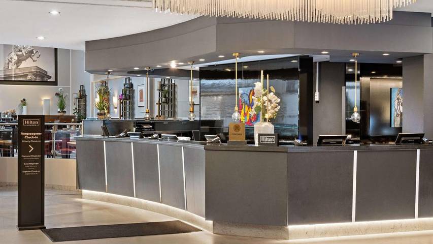 Hotel für 2 Personen, mit Whirlpool und Pool sowie Sauna in Dresden Striezelmarkt