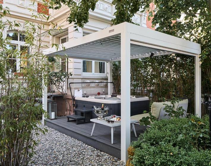 Ferienhaus für 6 Personen, mit Balkon und Terrasse sowie Whirlpool und Garten in Freiburg
