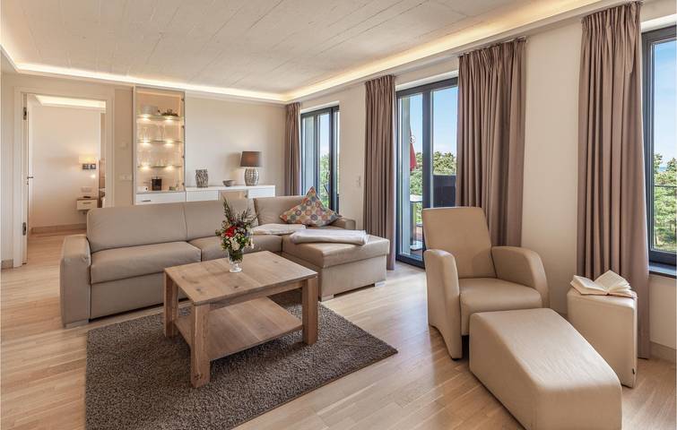 Ferienwohnung für 4 Personen, mit Terrasse und Pool, kinderfreundlich in Prora - 3