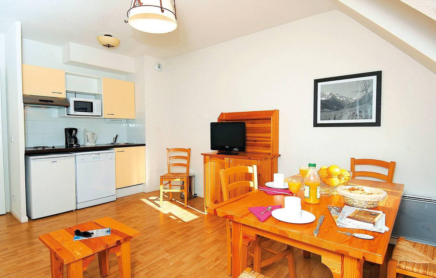 Studio entier, Résidence Illixon - Studio 2 personnes in Luchon-Superbagnères, Bagnères-de-Luchon