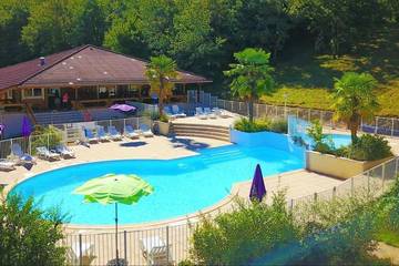 Maison de campagne pour 6 personnes, avec jardin et vue ainsi que bassin pour enfant et piscine à Mauroux