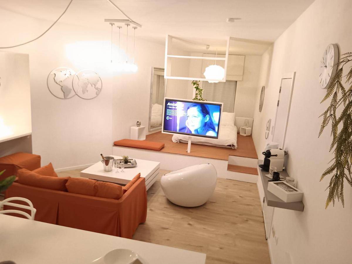 Appartement entier, The Luxury White Suite in Jumet, Charleroi