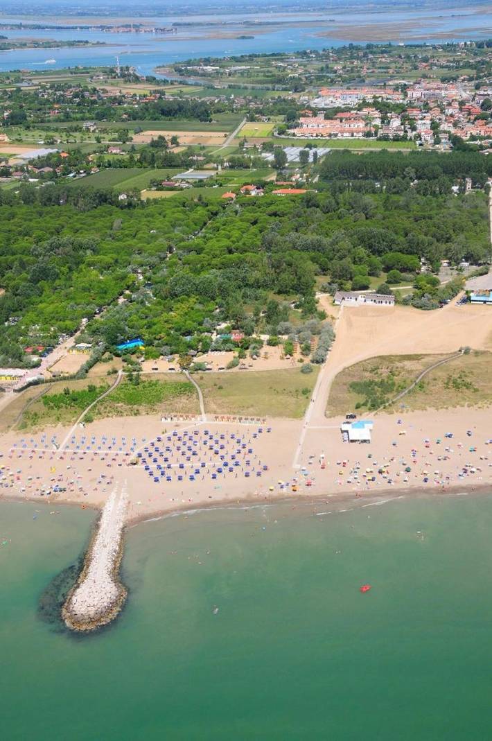 Camping für 4 Personen, mit Whirlpool und Terrasse sowie Garten und Pool in Punta Sabbioni