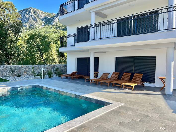 Ferienhaus für 18 Personen, mit Pool und Garten in Kvarner Bucht