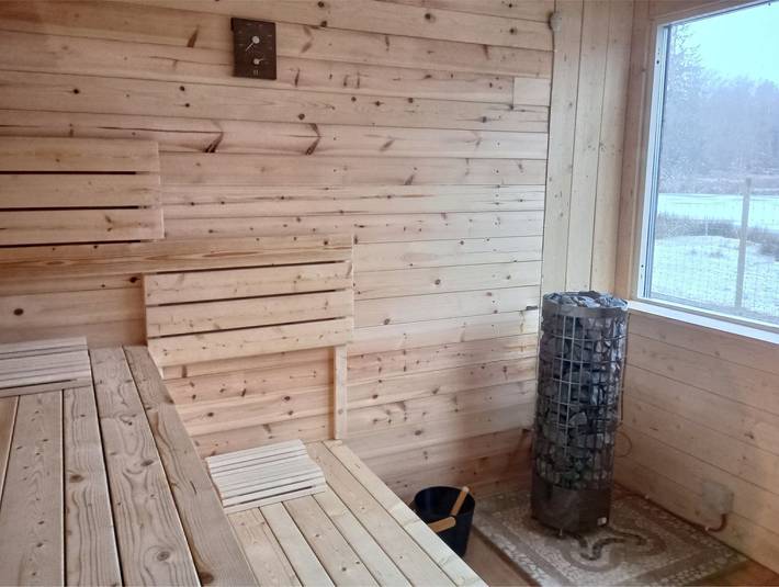 Hus Hjortlund Ferienhaus mit Sauna, Pool und Kaminofen für 6 Gäste in Hässleholm und Umgebung