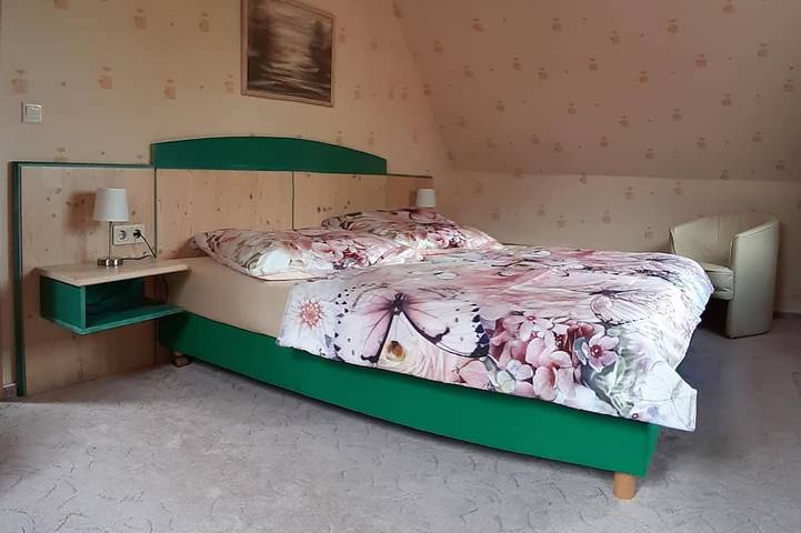 Ferienhaus in idyllischer Dorfrandlage für bis zu 8 Gäste + 2 Kinder in Gülzow-Prüzen, Mecklenburgische Seenplatte