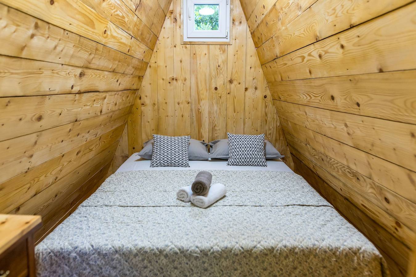 Paradise Forest Glamping near Koper Hut 3 in Capodistria, Riviera slovena