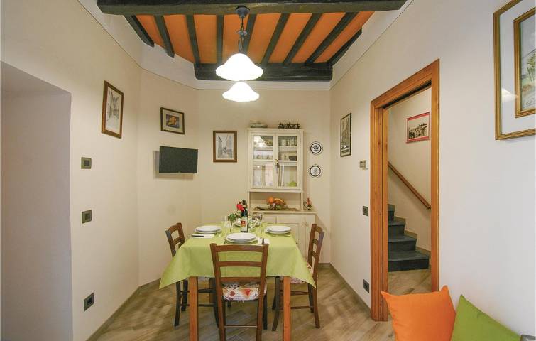 Appartamento al piano terra con letti a castello e WiFi, a 100 m dal ristorante. in Montecatini Terme, Provincia di Pistoia