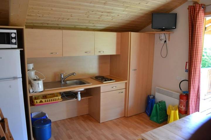 Gîte pour 4 personnes, avec sauna ainsi que bassin pour enfant et jacuzzi à Hauterives - 4