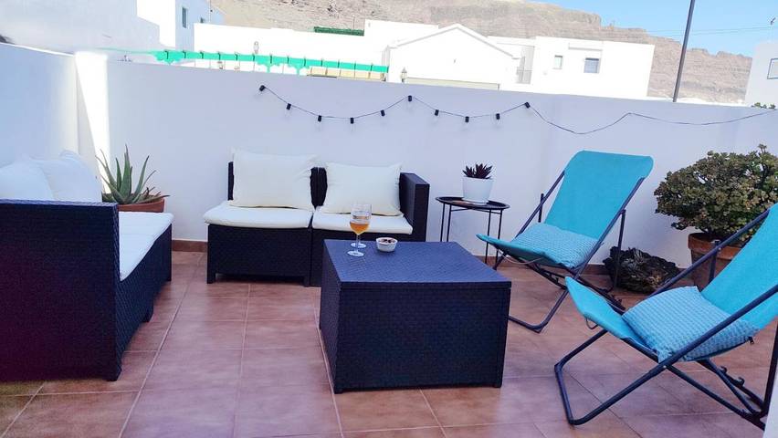 Ferienwohnung für 4 Personen, mit Terrasse und Ausblick - 1