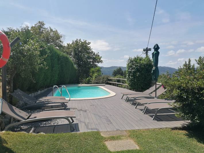 Vacation rental for 8 people, with yard in Northern Portugal