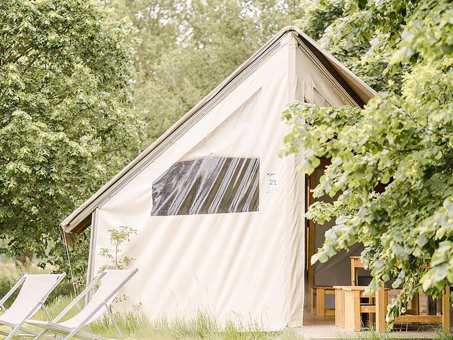Domaine de L'Oiselière - Bungalow toilé 4 personnes - Lodge 21m² (sans sanitaires privatifs) 2/5 pers in Chauché, Vallée de la Loire