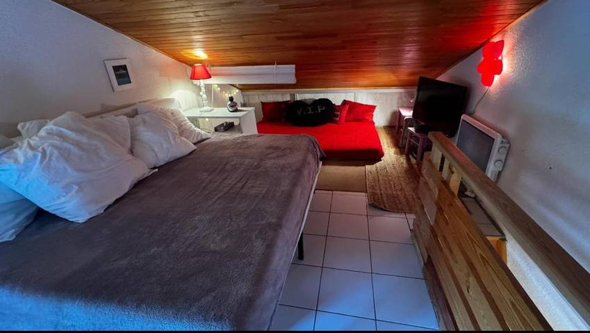 Gîte pour 5 personnes, avec terrasse et vue dans Cinéma L'Aiguille - 3