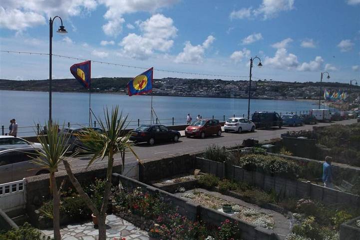 Holiday home for 4 people, with garden in Penzance