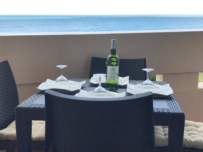 Appartement de vacances pour 4 personnes, avec jardin ainsi que vue et piscine