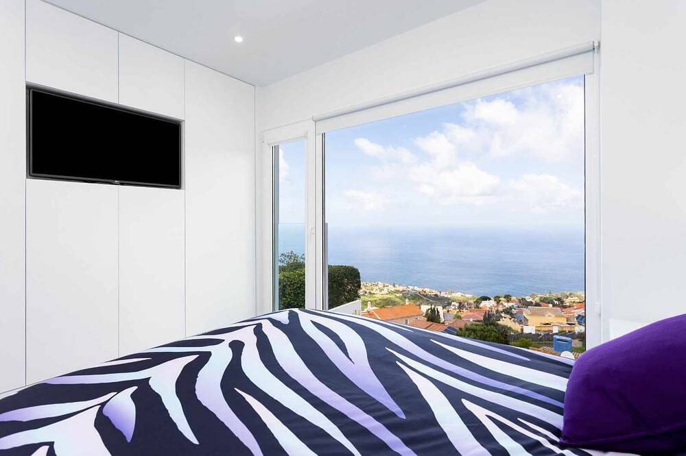 Luxury Holiday Home In El Sauzal in Valle Forestal, El Sauzal