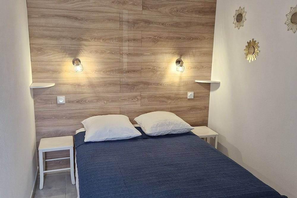 House near beach 200 m in Saint-Cyprien-Plage, Saint-Cyprien