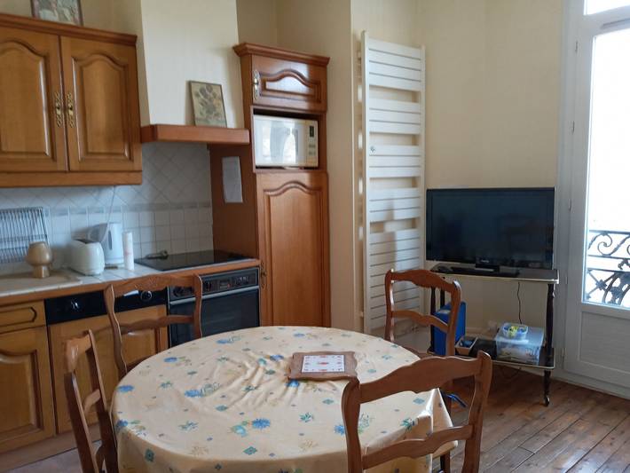 Gîte pour 4 personnes, avec balcon dans Office de Tourisme La Bourboule - 3