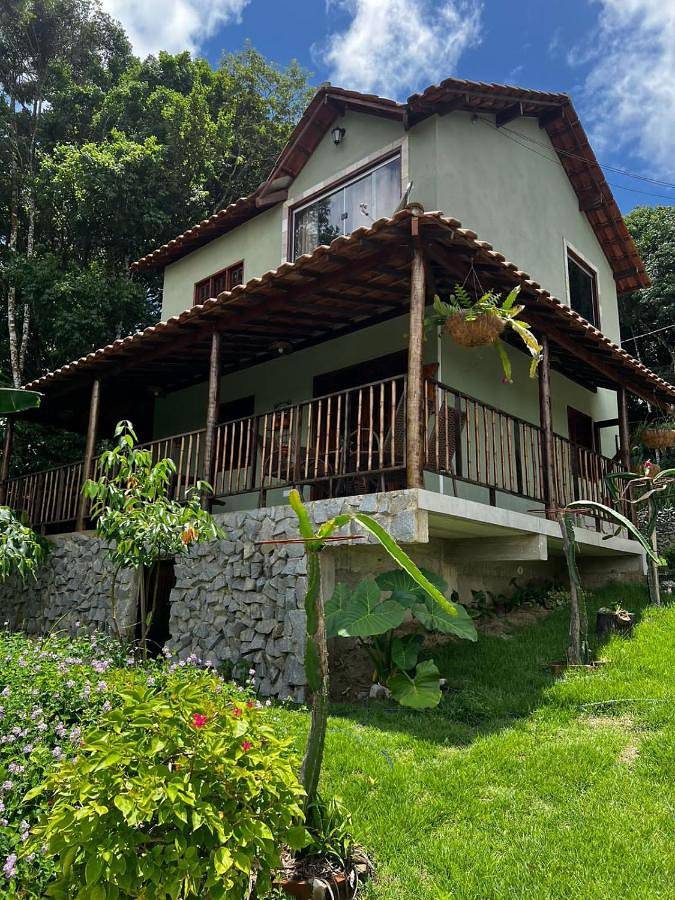 Camping para 5 personas, con vistas al lago además de jardín y vistas en Brasil