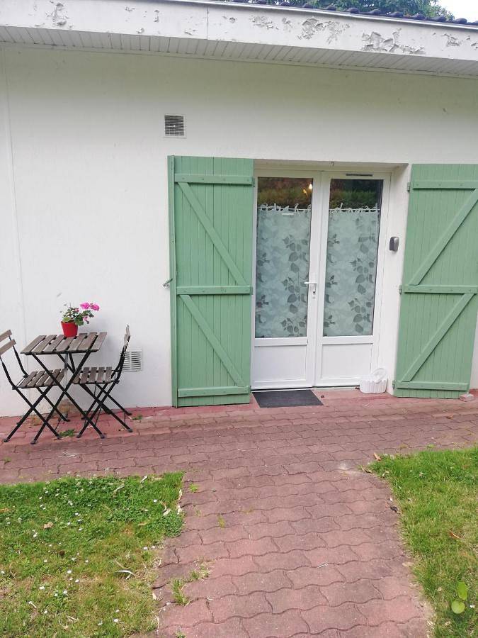 Appartement entier, Appartement de plain pied dans la verdure in Yerres, Essonne