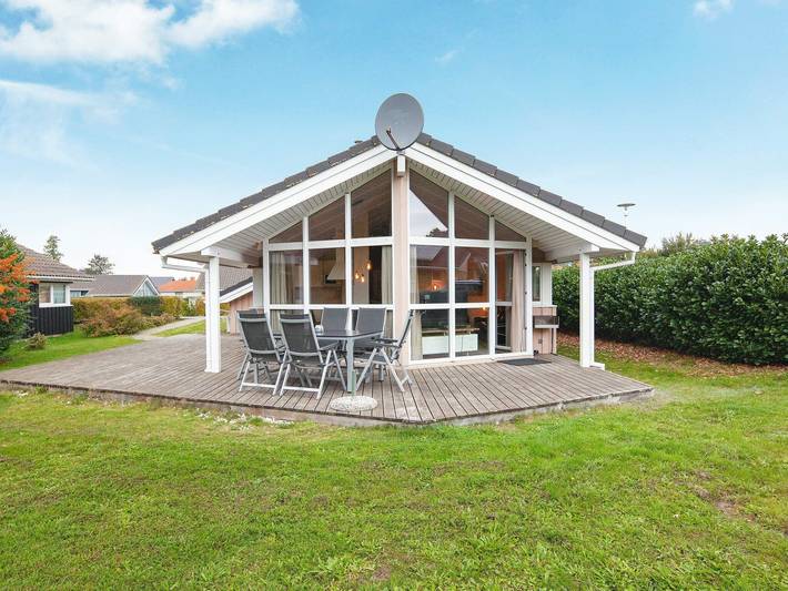 Ferienhaus für 6 Personen, mit Terrasse und Sauna sowie Garten, kinderfreundlich in Schleswig-Holstein - 2