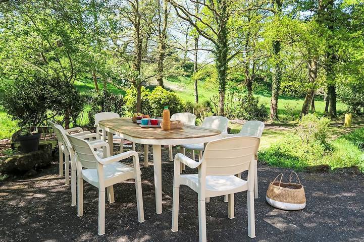 Location de vacances pour 12 personnes, avec jardin, animaux acceptés à Saint-Glen