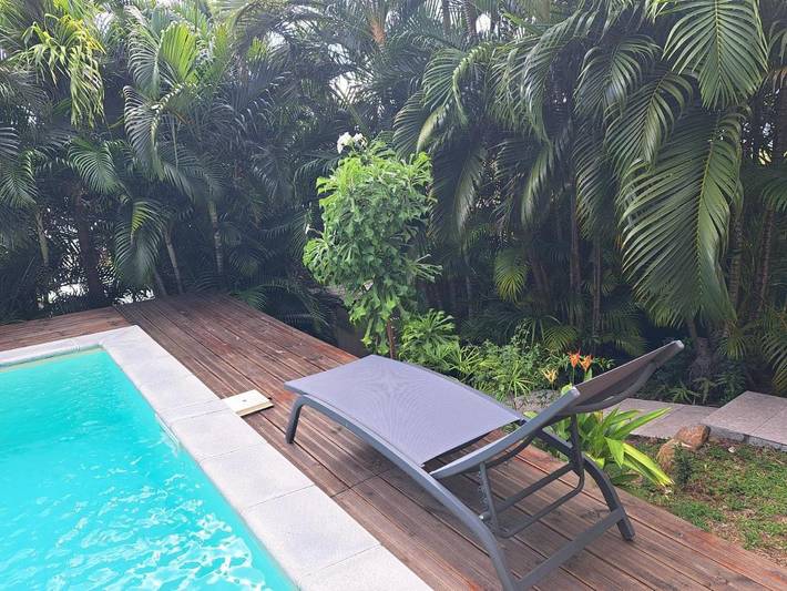 Gîte pour 2 personnes, avec jardin ainsi que vue et piscine à Case-Pilote - 3
