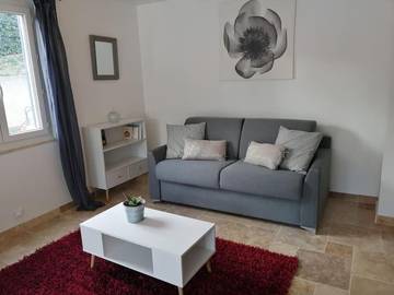 Gîte pour 4 personnes, avec jardin à Pertuis