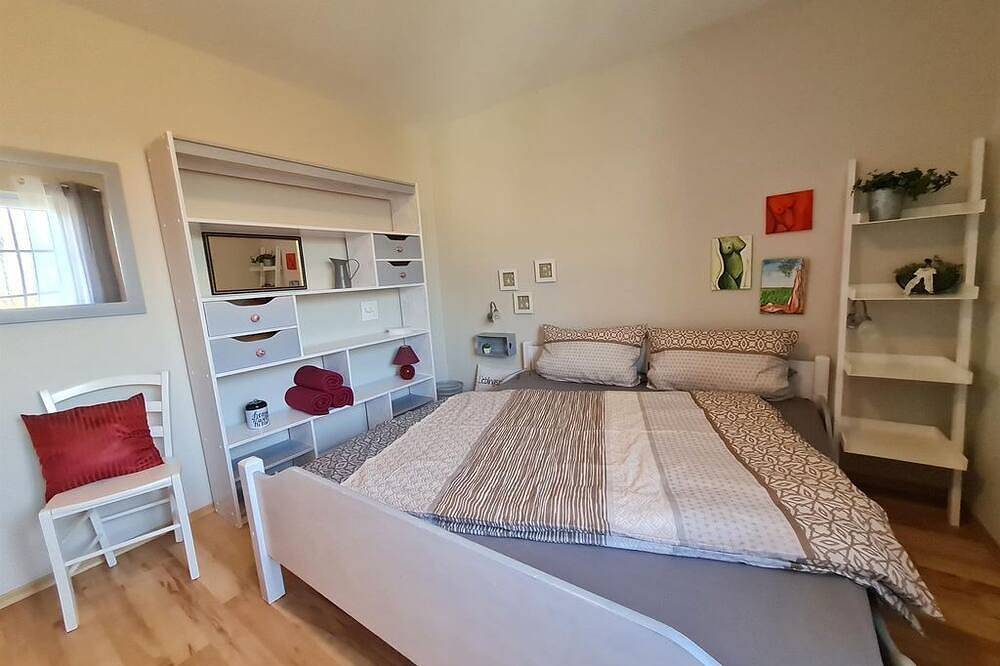 Ganze Wohnung, Ferienwohnung Fink - Vogelhaus in Eiderstedt