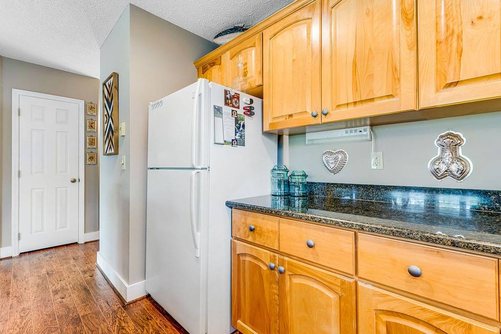 Ganze Wohnung, Beautiful home close to outdoor activities with Wifi, private washer/dryer, deck in Blue Ridge Parkway, Seven Devils