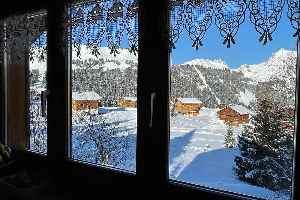 Appartement entier, Chalet Les Marmottes  classé 3 Etoile // Apt  1er Etg  - au pied des pistes in Le Praz de Lys, Taninges