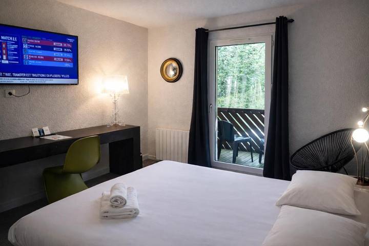 Hôtel pour 2 personnes, avec piscine ainsi que terrasse et vue, animaux acceptés à Amnéville - 2