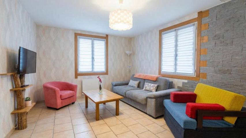 Location de vacances pour 12 personnes, avec Terrasse dans Charny-Orée-de-Puisaye - 3