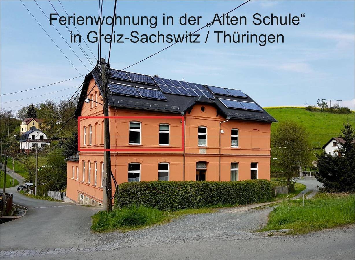 Ganze Wohnung, Ferienwohnung West - Alte Schule Sachswitz in Greiz, Region Greiz