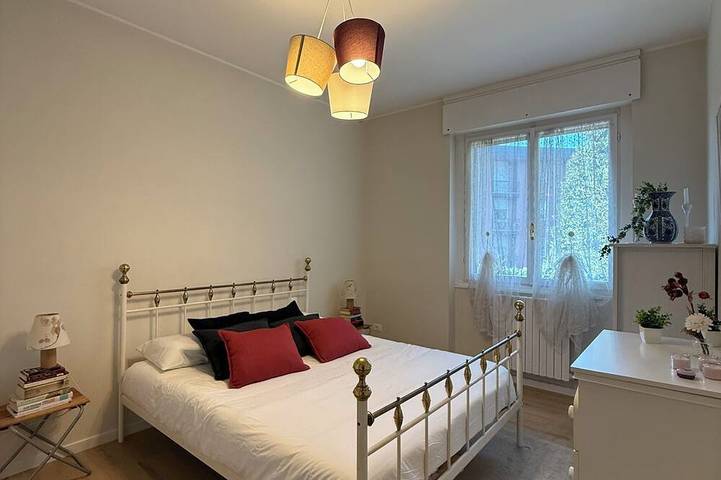 Spacious home with garden; 3 rooms near Alfa Romeo in Arese, Provincia di Milano
