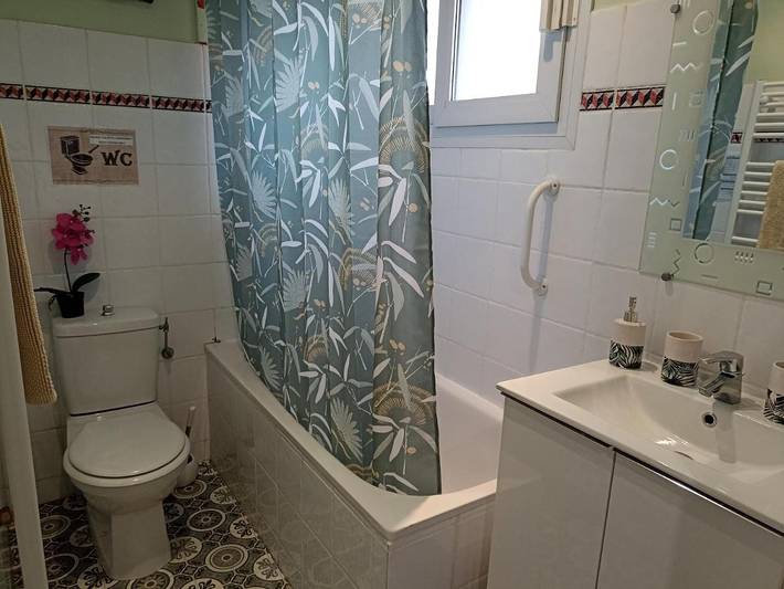 Location de vacances pour 2 personnes, avec jardin et piscine à Aiguines - 4