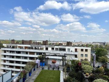 Gîte pour 2 personnes, avec terrasse et vue, animaux acceptés à Saint-Cloud